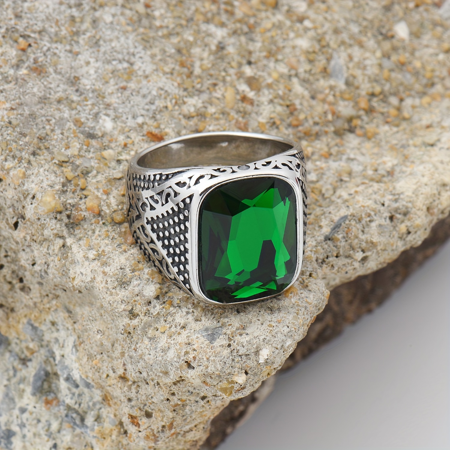 Vintage Titanium Steel Square Faceted Ring Men's Retro Pattern Single